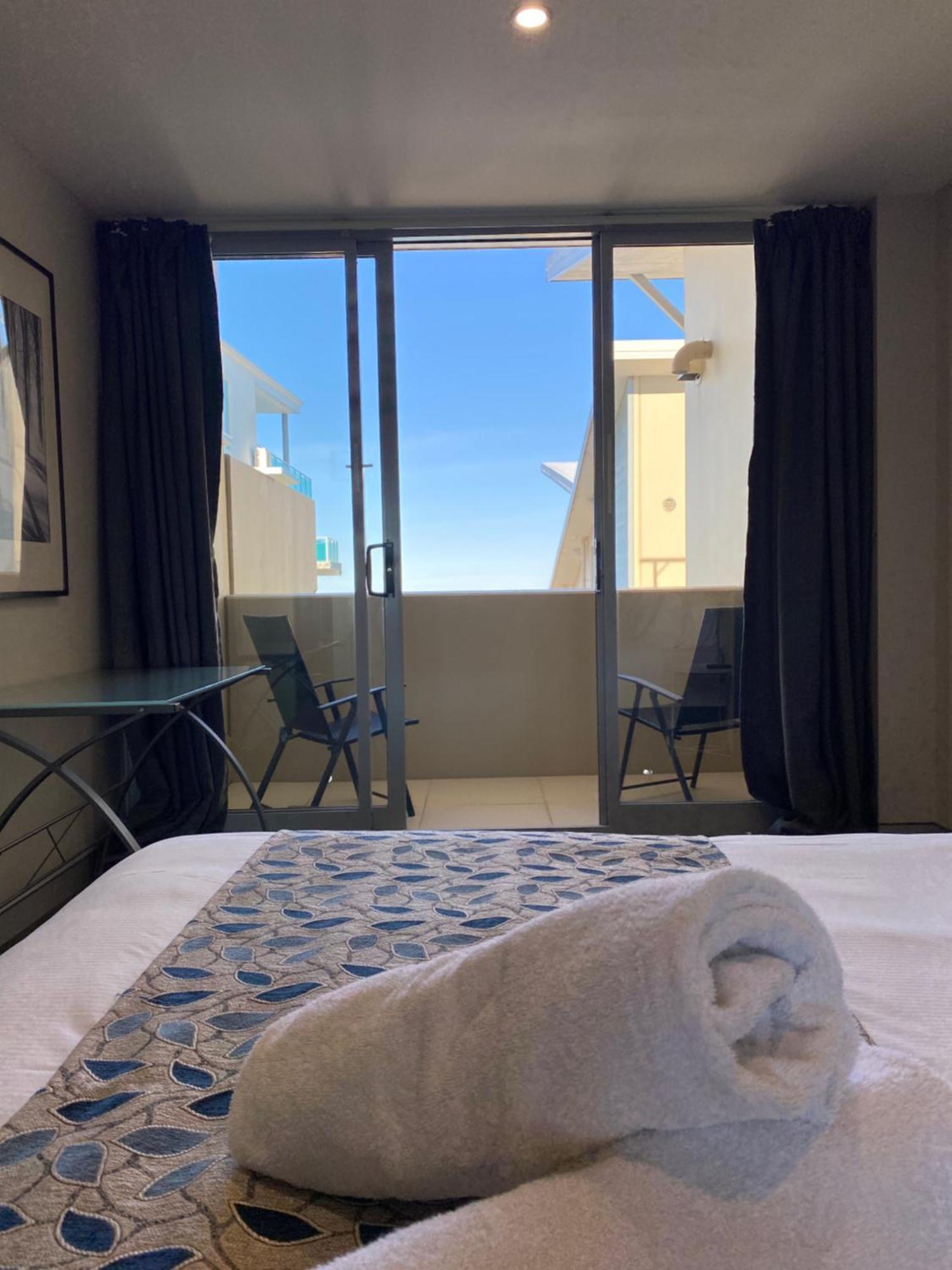 Redvue Holiday Apartments Redcliffe Esterno foto