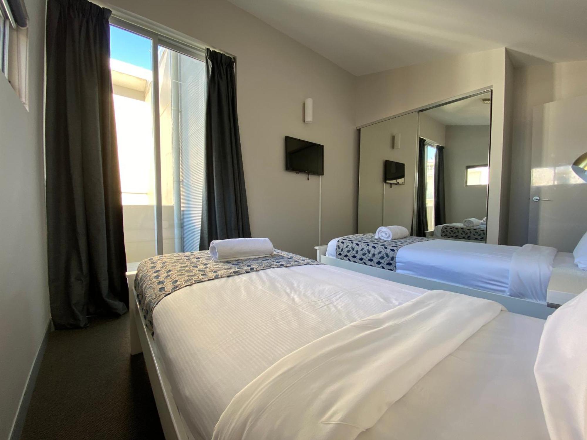 Redvue Holiday Apartments Redcliffe Esterno foto