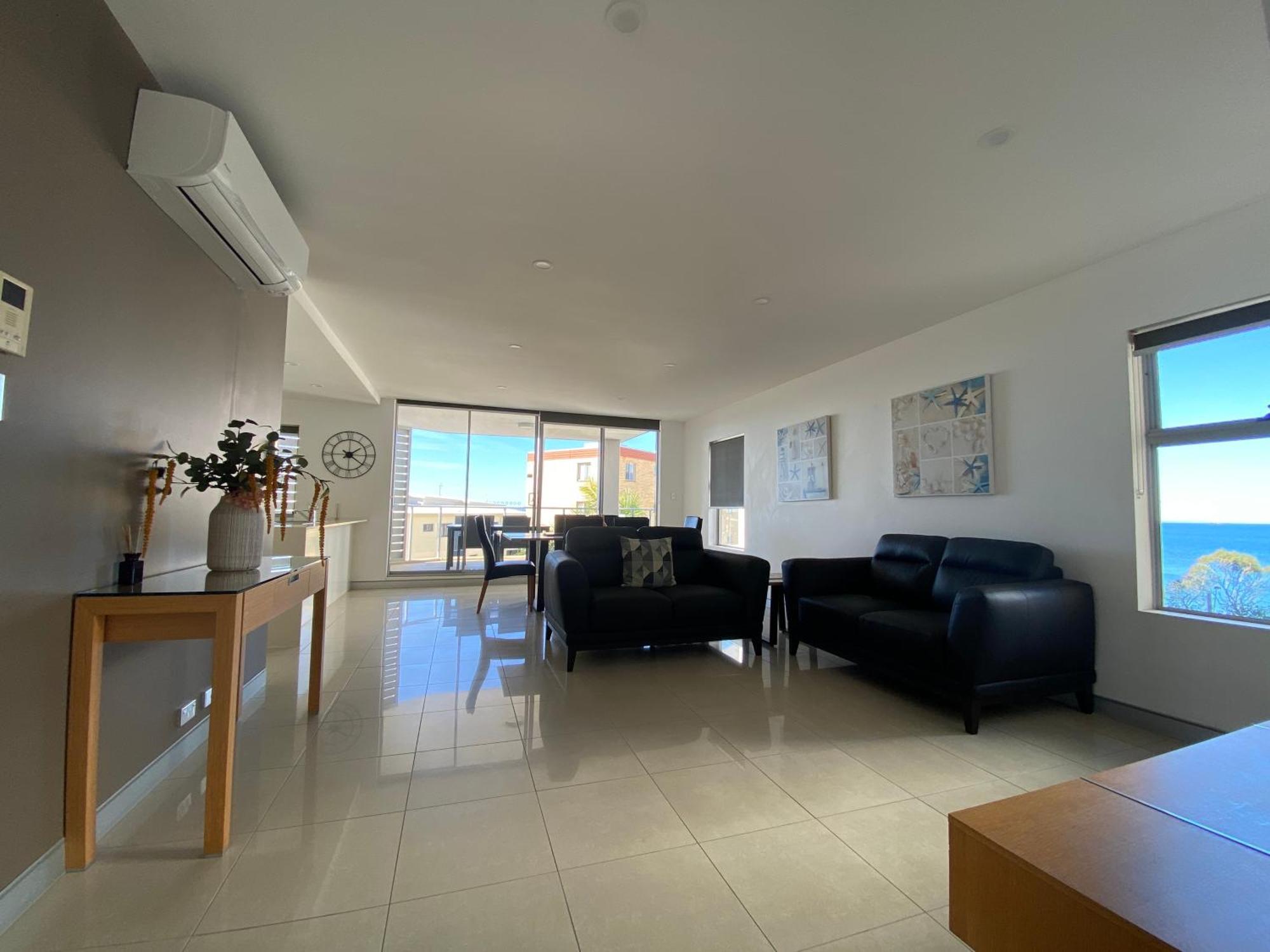 Redvue Holiday Apartments Redcliffe Esterno foto